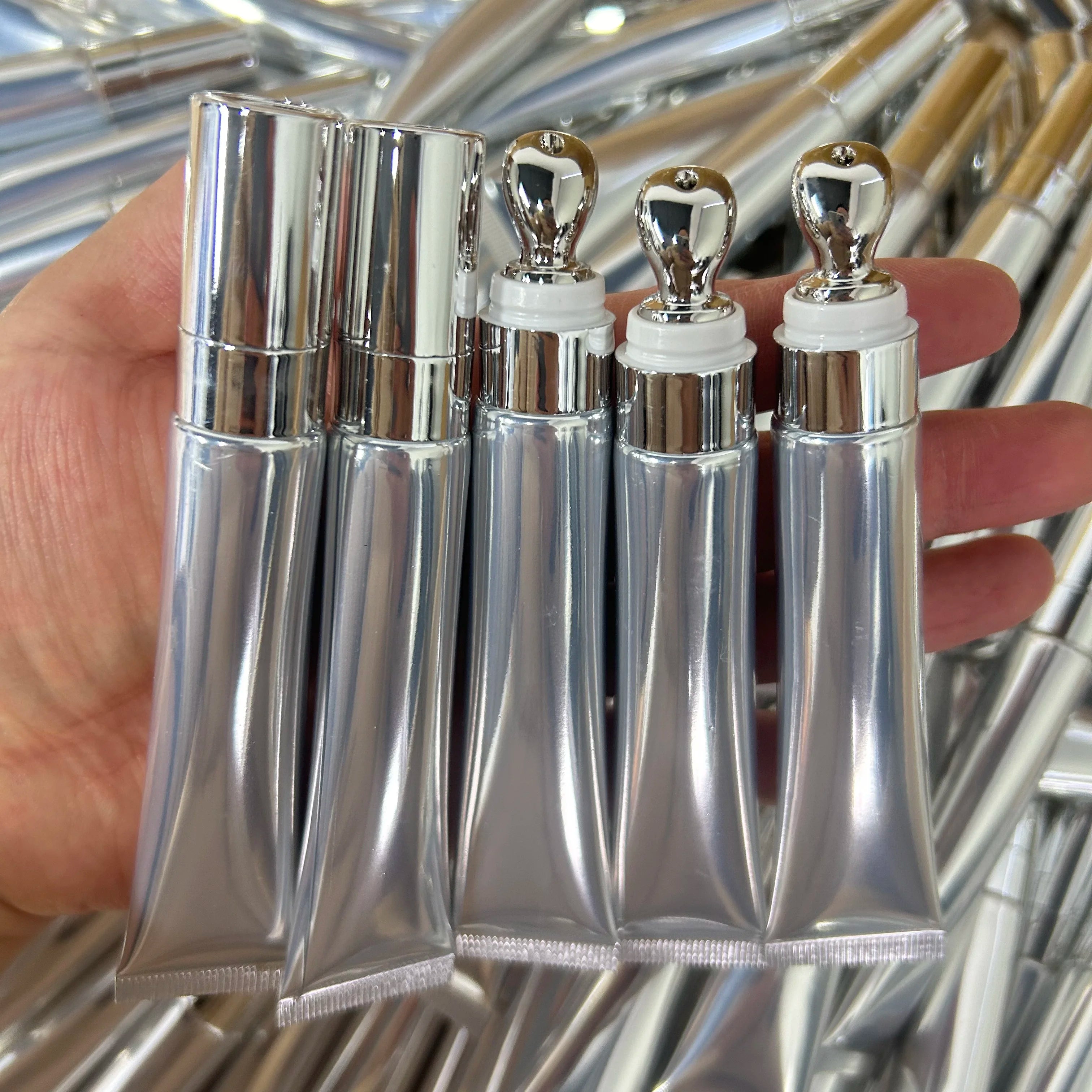 Luxury sliver tube metal applicator lip plumper vegan plumping lipstick private label