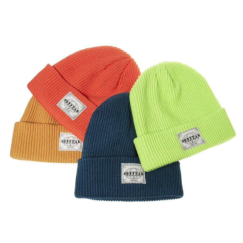 Goldfour Winter Hat 100% Acrylic Custom Adults Plain Toque Knitted Woven Label Beanie Wholesale