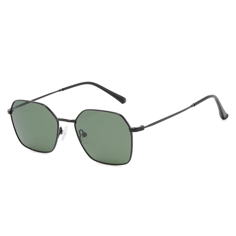 8816 Hot Selling Custom Classic China square  Polarized Titanium Frame Sunglasses for Adult