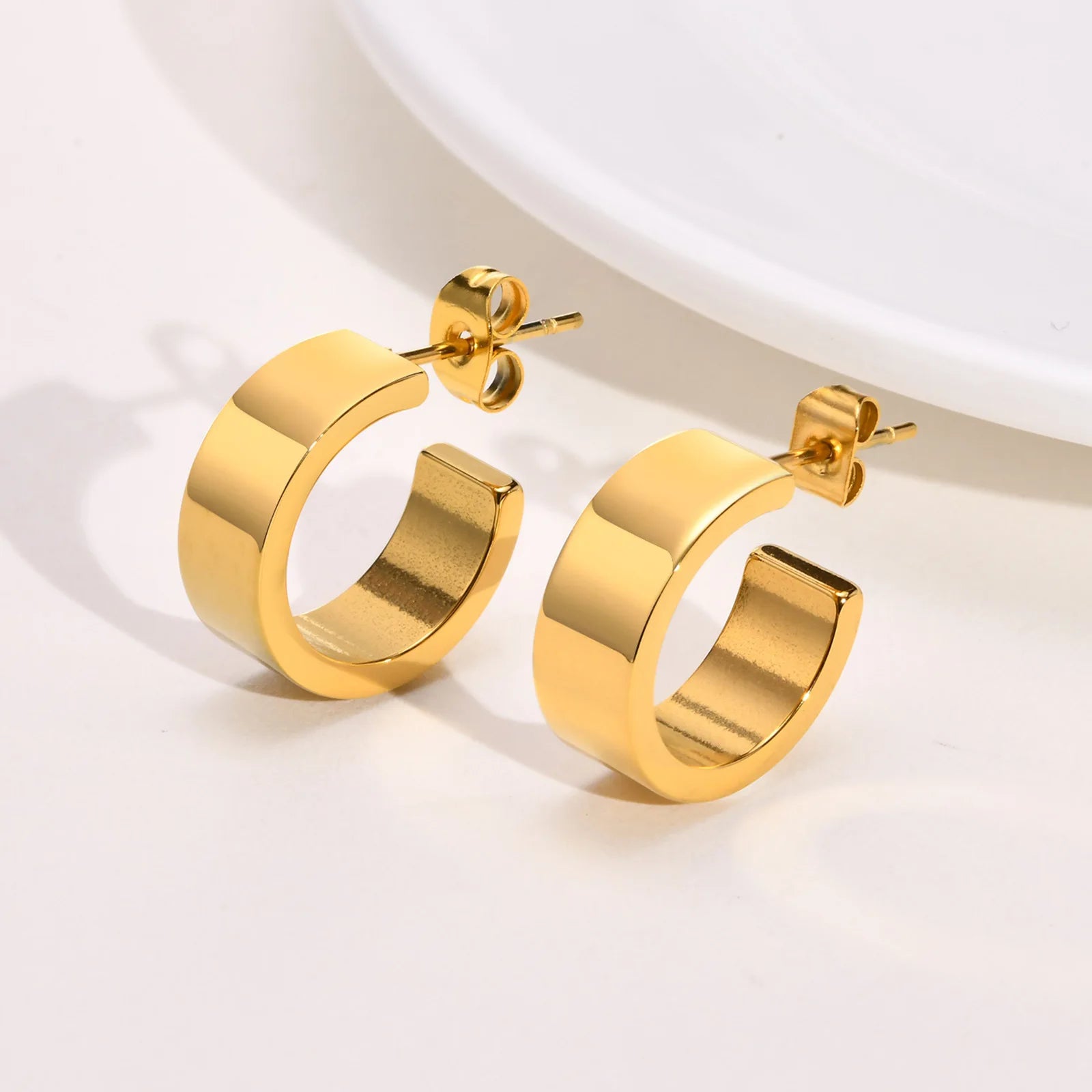 Non Tarnish Free 18K Gold Filled Wide C Shaped Hoop Earring Stainless Steel Chunky C C Earrings for Women