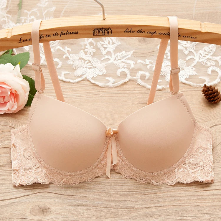 Hot Sale Beautiful Breathable Woman Bra Convertible Lace with Gather Feature Small Breasts Everyday Style Seamless Knitted Price