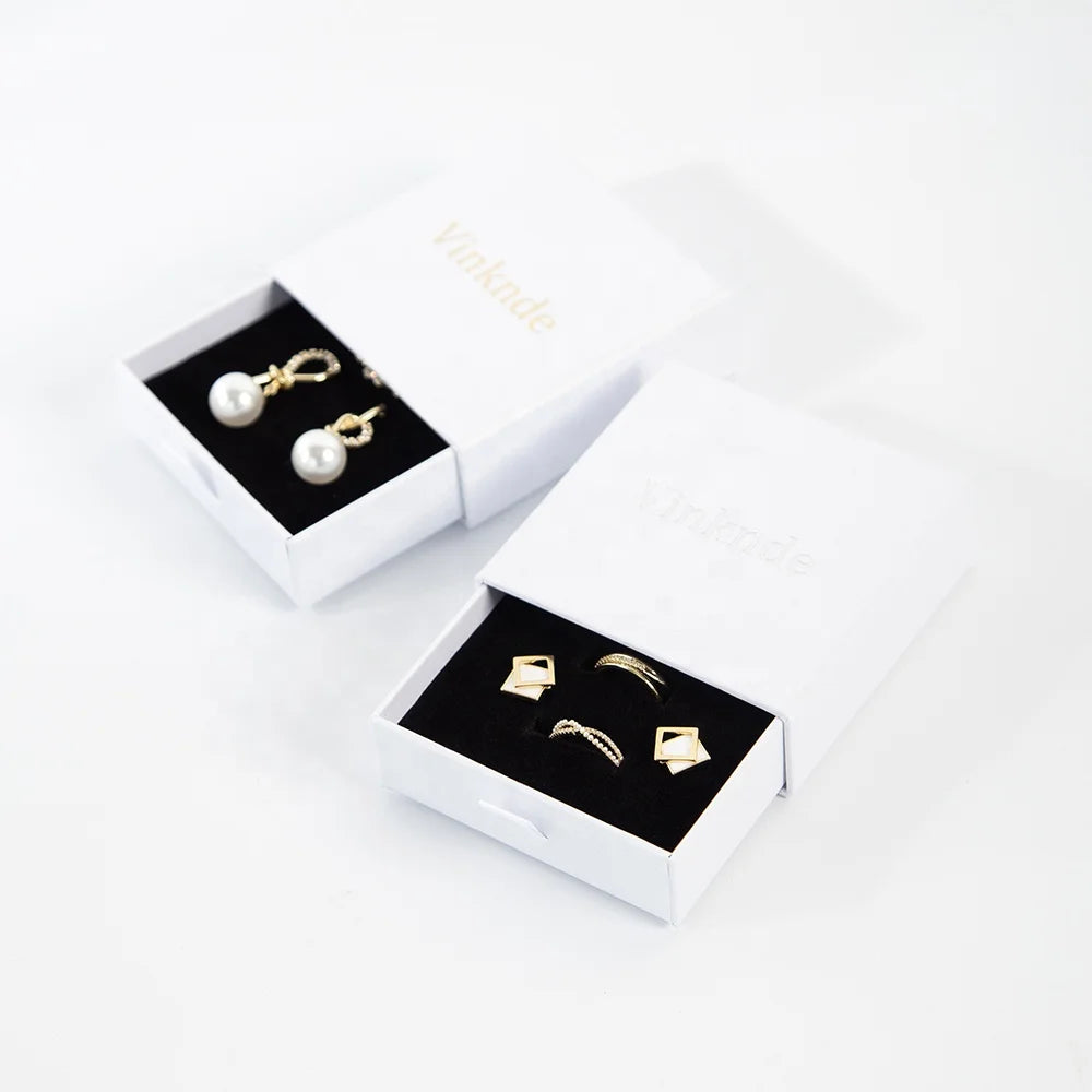 9x9x3.2cm Customized Gold & Silver Stamped MOQ 100 Personalized Design Paper Jewelry Box Package for Necklaces Bracelets & Rings