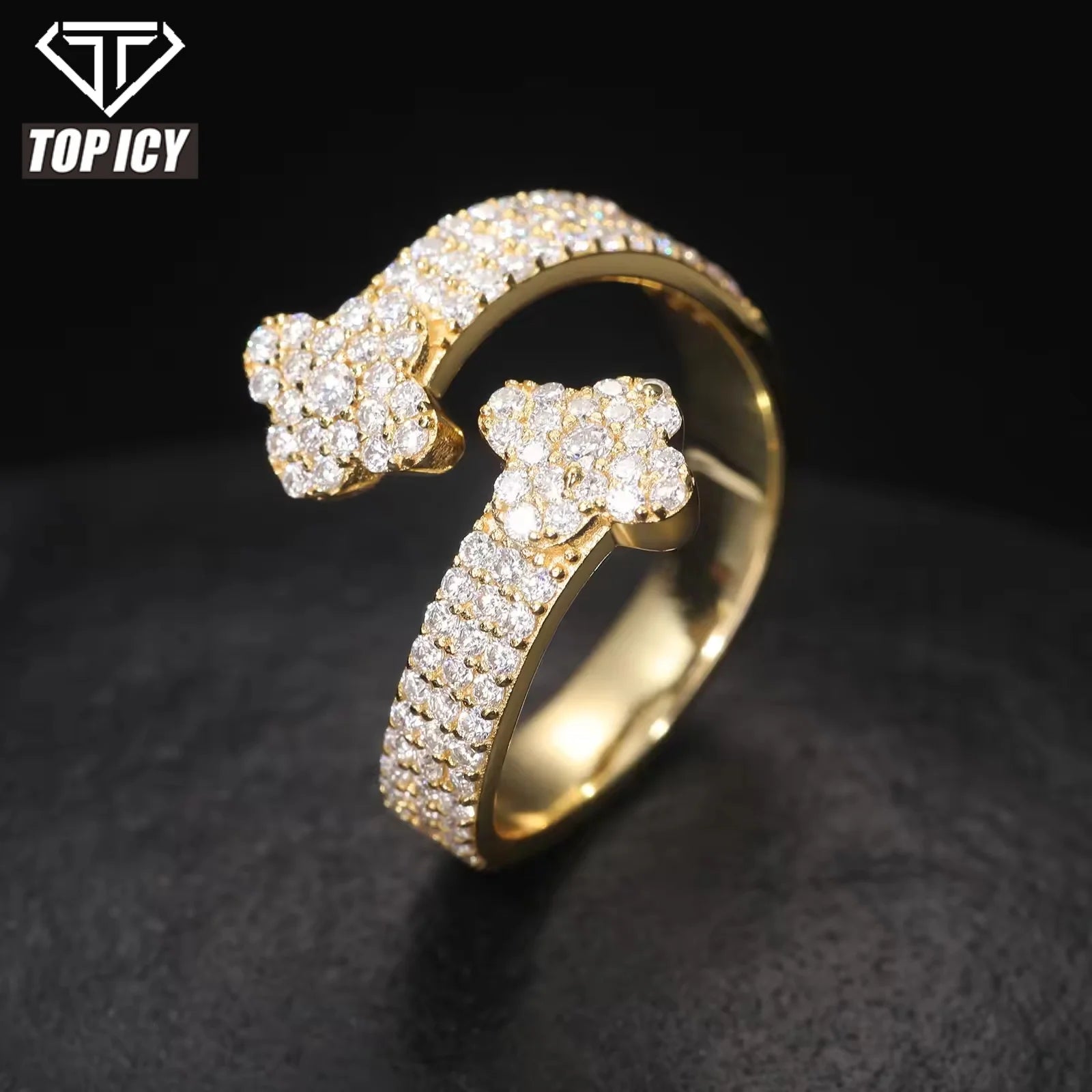 Exquisite S925 Moissanite Clover Ring Sterling Silver Sparkling Gemstone Elegant Design