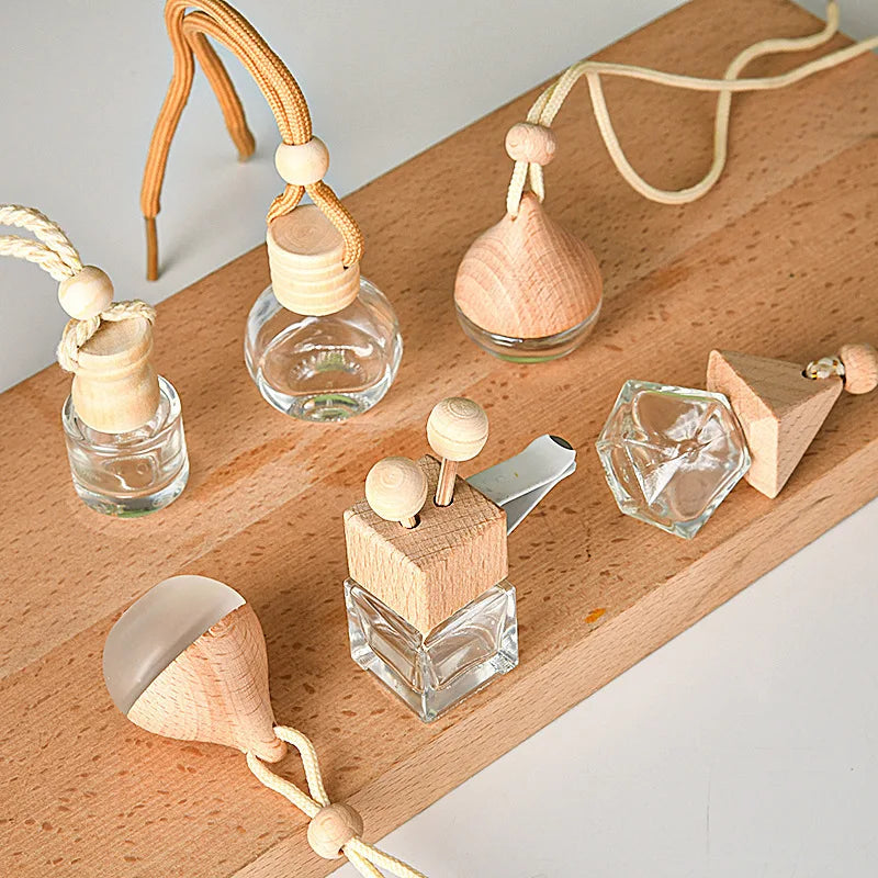 Aroma Diffuser 8Ml 10Ml Fragrance Bottle Diffuser Glass Car Air Freshener Hanging Perfume Bottle With Wooden