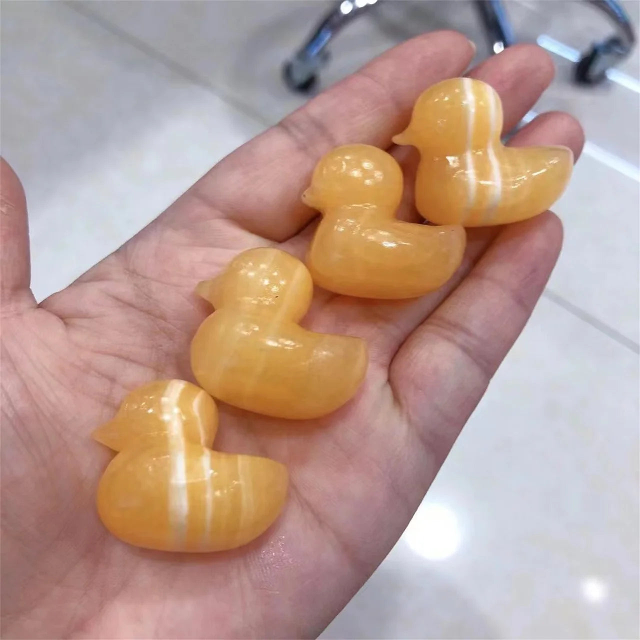 Natural Crystal Quartz Rubber Duck Healing Stone Carving  Yellow Calcite Rubber Duck for Souvenirs Gift