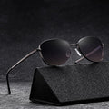 Wholesale New Fashionable S15110 Men's Polarized Sunglasses Gold White PC Lenses for Outdoor Activities Metal Frame