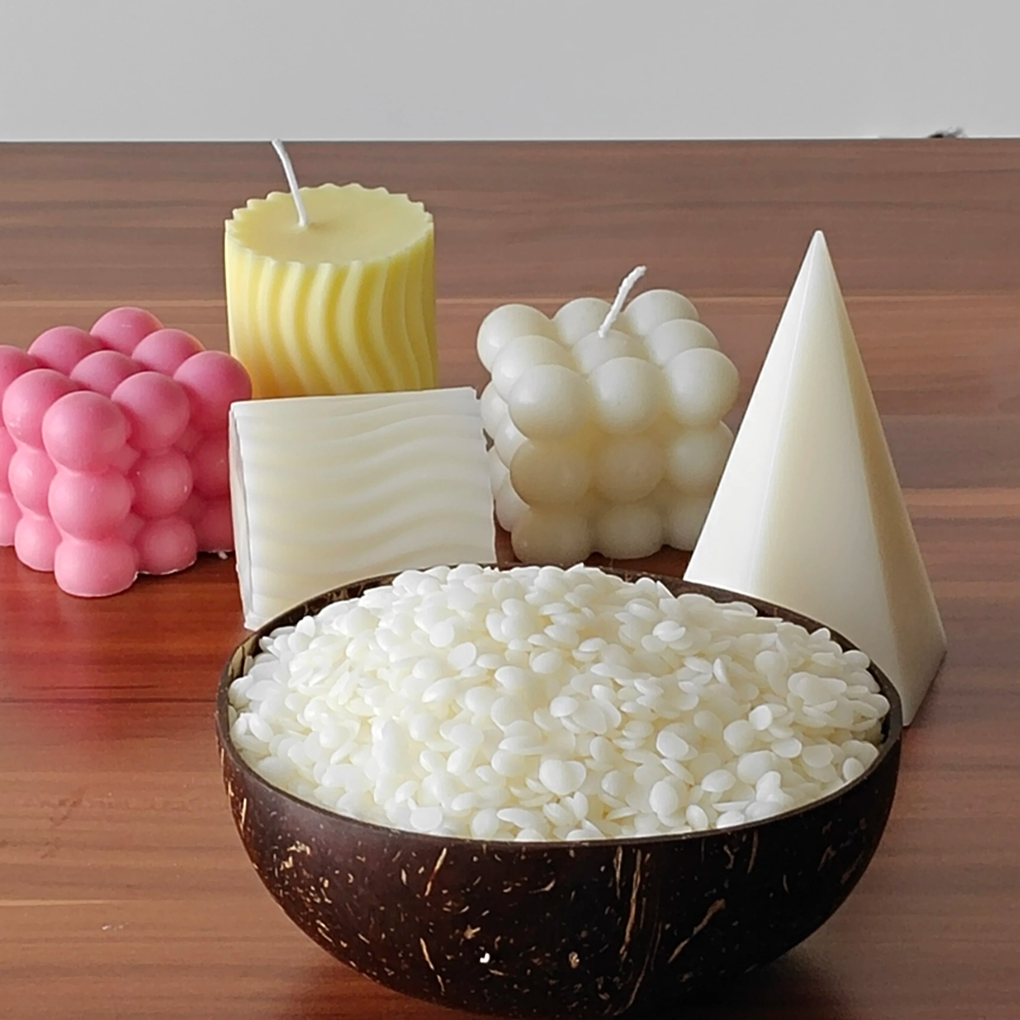 Factory Sells Soy Wax Candle Wholesale Pillar Soy Wax for Candles Making Pure Soya Wax Candle