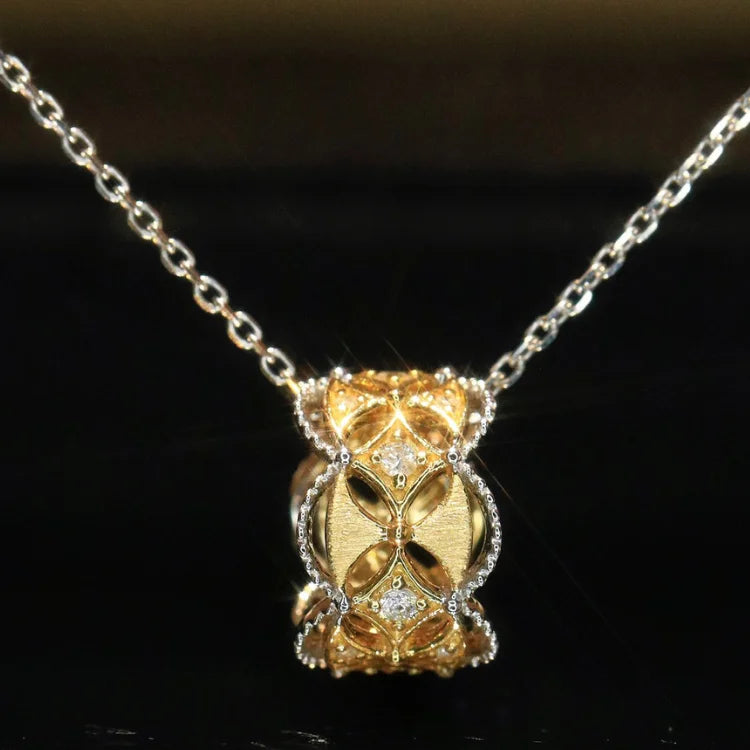 Classical Gorgeous Wedding Engagement 18K Gold Diamond Necklace Elegant Hollow Pendant Necklace