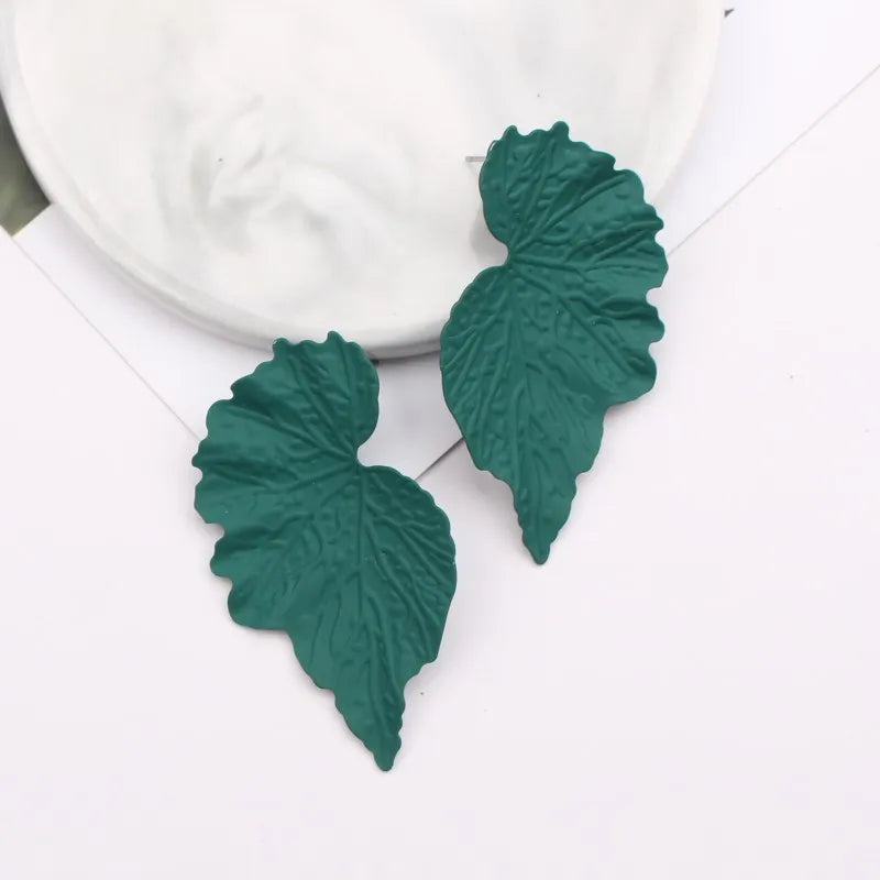 Korean Style Simple Fashion Earrings Female Temperament Jewelry Personality Long Metal Leaf Earrings