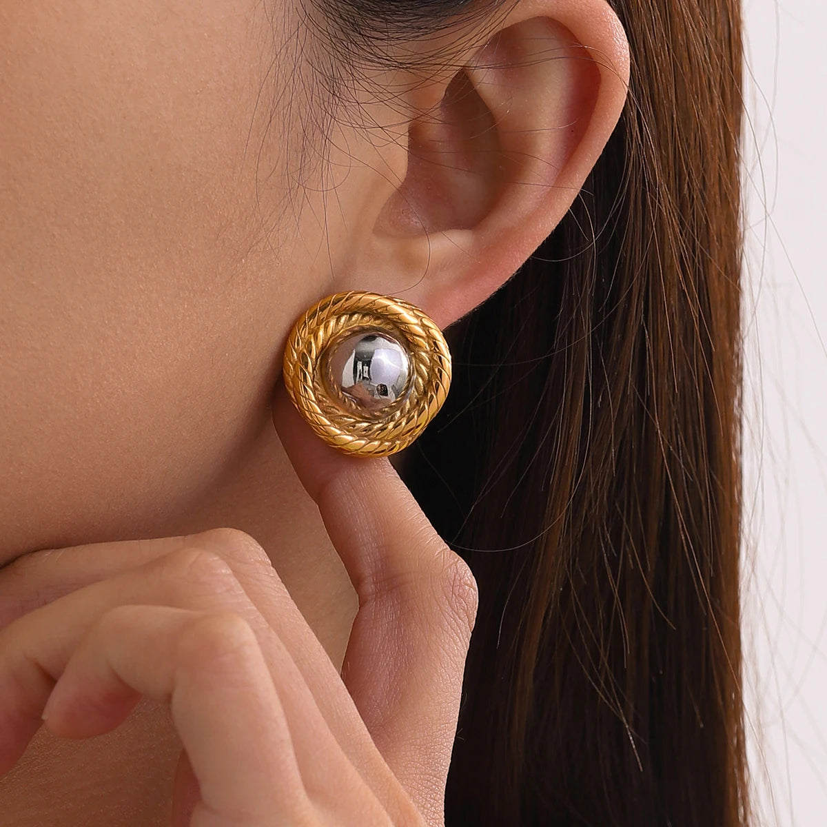J&D Chunky 18k PVD Gold Stainless Steel Jewelry Simple High Polish Smooth Round Rope Spiral Texture Earring