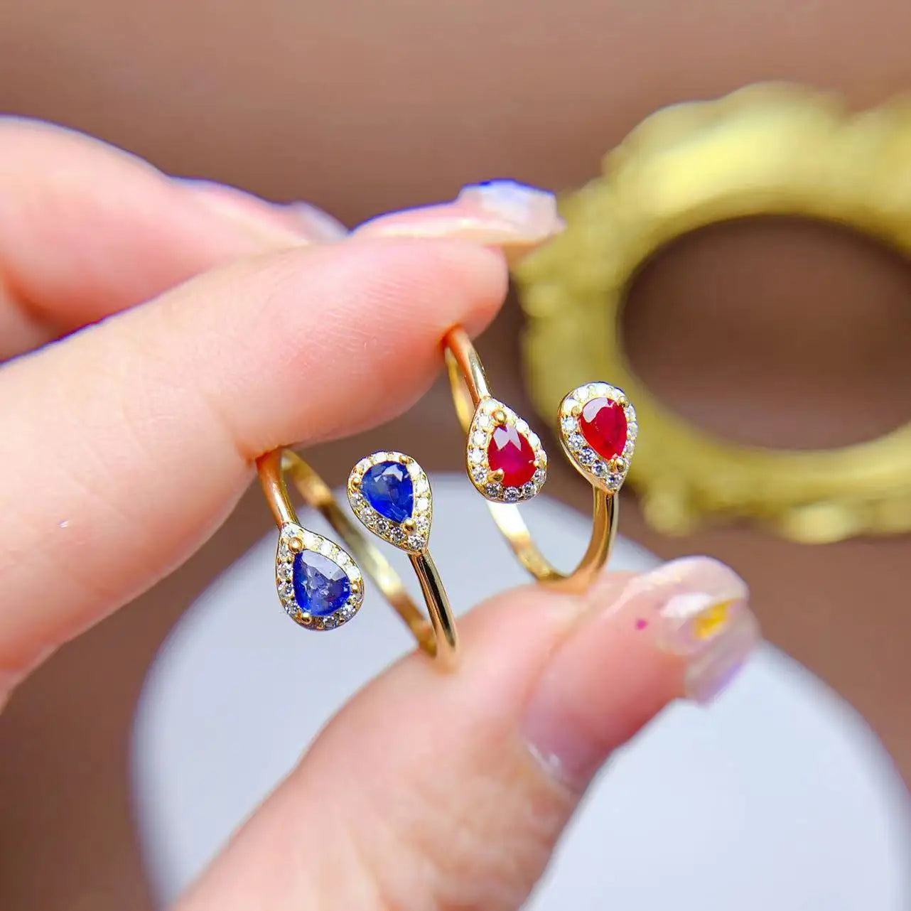 Wholesale Custom Engraved 925 Sterling Silver Classic Pear Cut Natural Sapphire and Ruby Gemstone Wedding & Party Rings