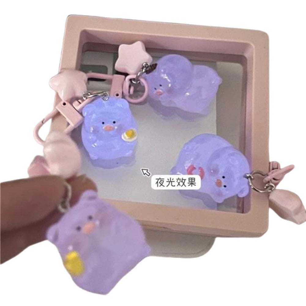 Luminous Jelly Pig Keychain Pink Piggy Keychain Cartoon 3D PVC Key Chains Star Charm Keyring Pendant Gift Resin Animals Keychain