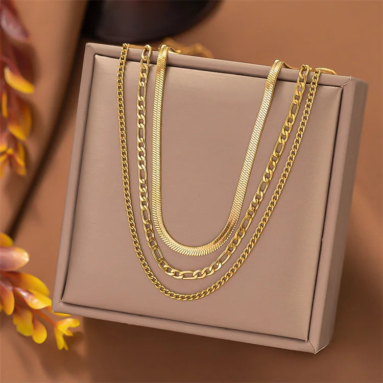 Wholesale No Fade Stainless Steel 18k Gold Plated Three Layered Chain Fashion Figaro Necklace for Women