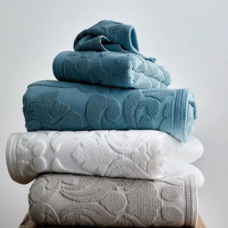 100 Cotton Terry Spa Hotel Towel 70x140cm or Custom Embossed Jacquard Beach Bath Towel