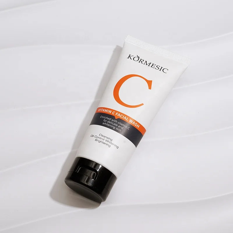 KORMESIC Hot Selling Deep Cleaning Vitamin C Face Cleanser Whitening VC Facial Wash with Hyaluronic Acid