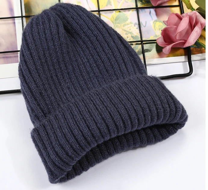 Customized Logo Embroidery Dot Pattern Image Solid Color 100% Acrylic Knitted Winter Beanie Hat for Men Women Unisex Common