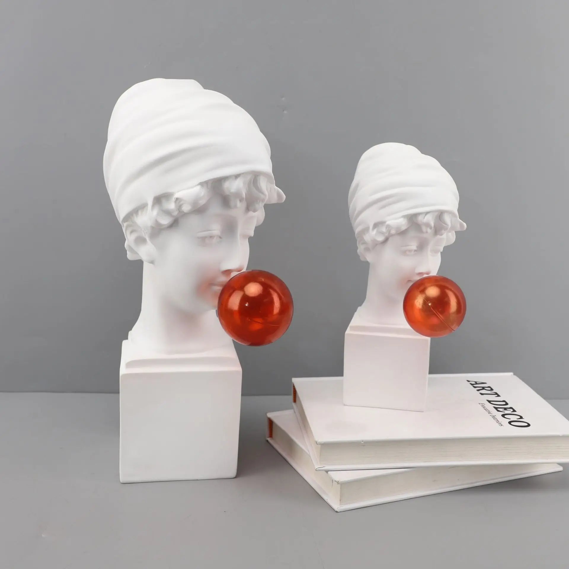 European Creative Resin Figure Sculpture Ornaments Bedroom Study Home Decoration Resin Crafts