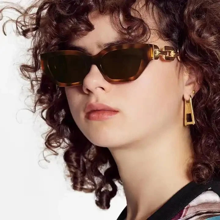 STY2285M New Personalized Women Cat Eye Chain Sunglasses Anti-Reflective Female Retro Shades Wholesale Sun Glasses for Ladies
