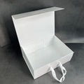 Custom Logo Luxury Paper Box White Cardboard Box Gold Folding Rigid Hardbox Magnetic Gift Packaging Box With Ribbon Handle