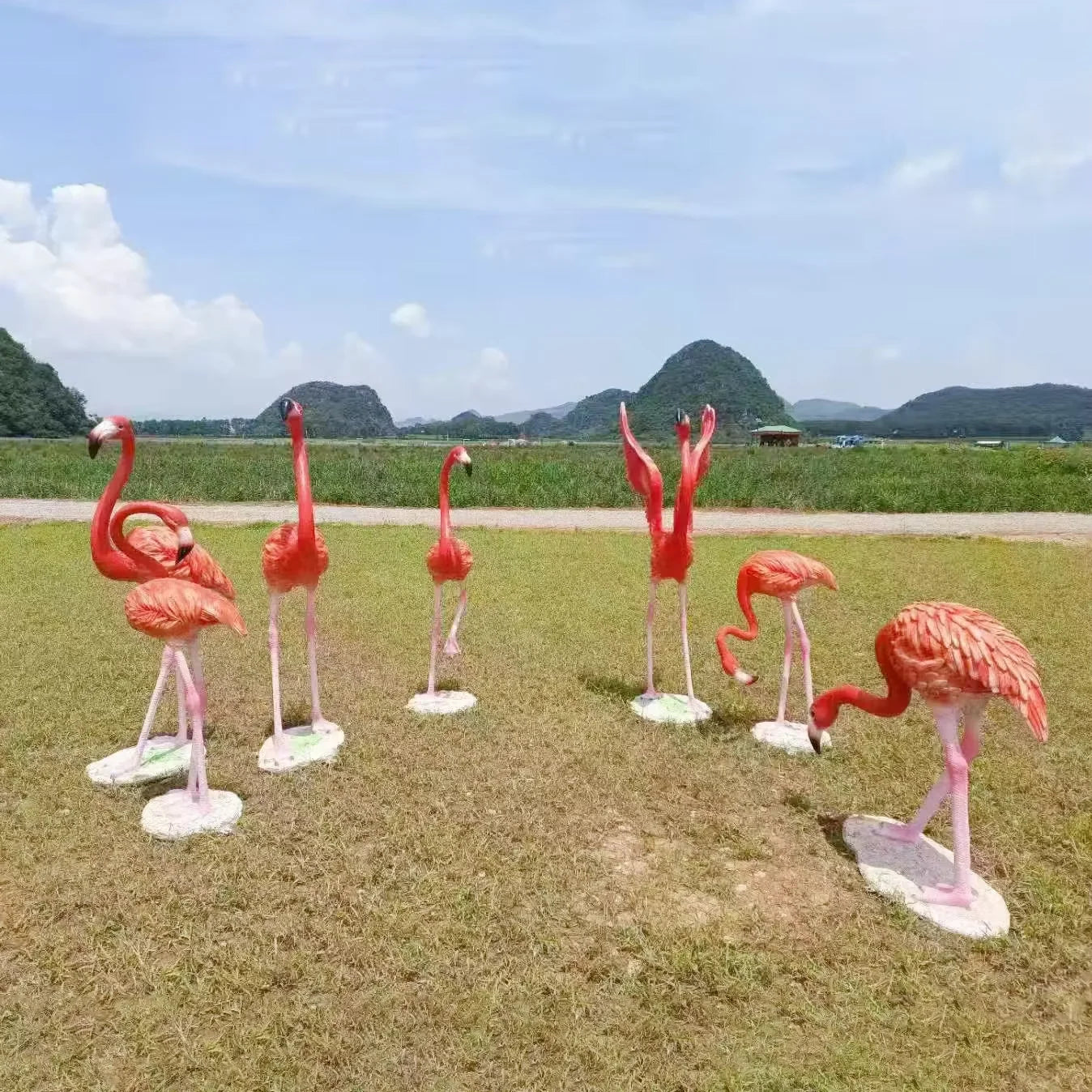 Zoo Theme Park Life-Size Flamingo Statue Resin Fiberglass Animal Figurine Business Gift with Paint Technique Economically Priced