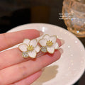Hot Sale Gold Plated Korean White Enamel Flower Shape Stud Earrings Artificial Earrings for Girls