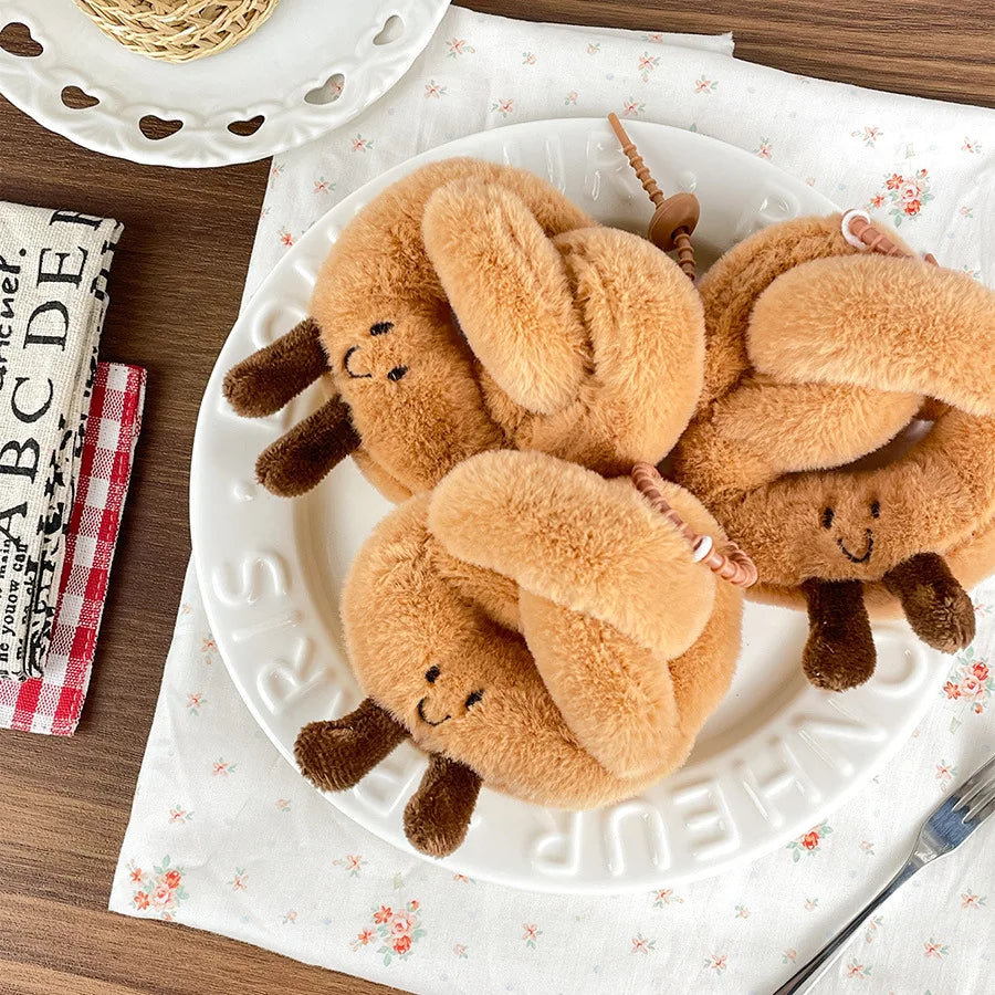 Cute Pretzel Plush Toys Keychain Bag Charm Kawaii Soft Fluffy Stuffed Simulated Bread Doll Backpack Decoration Accessories Gifts