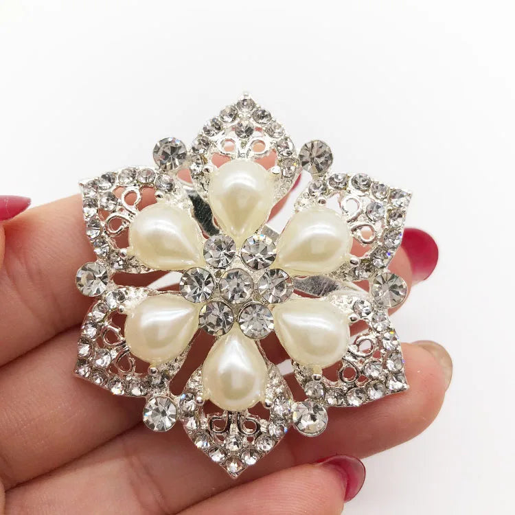 Popular Designs Jewelry Diamante Brooch Women