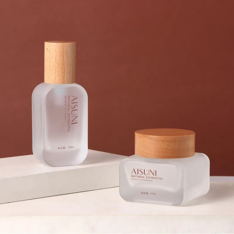 Wholesale Packaging 30ml  50ml 100ml 120ml Empty Lotion Foundation Glass Cosmetic Bottle with Wooden Cap