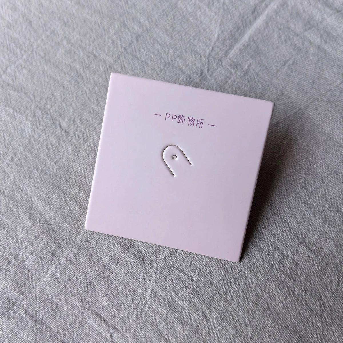 8x8 Jewelry Card 350gsm Thickness Pink Color Printing Small Bracelet Card for Jewelry Display