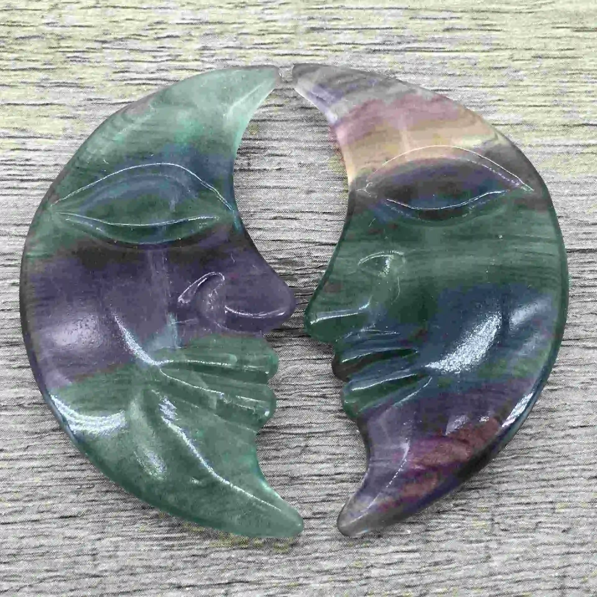HUIYING Wholesale Hot Natural amethyst labradorite Quartz Crystals Healing Stones Quartz Smile Moon Face For Gift