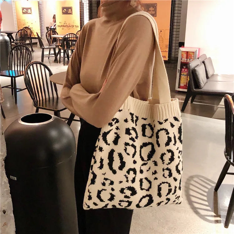 Korean Style Retro Fashion Women's Tote Bags Winter Hot Sale Leopard Print Design Spring/Autumn Wool Knitted Crochet Portable