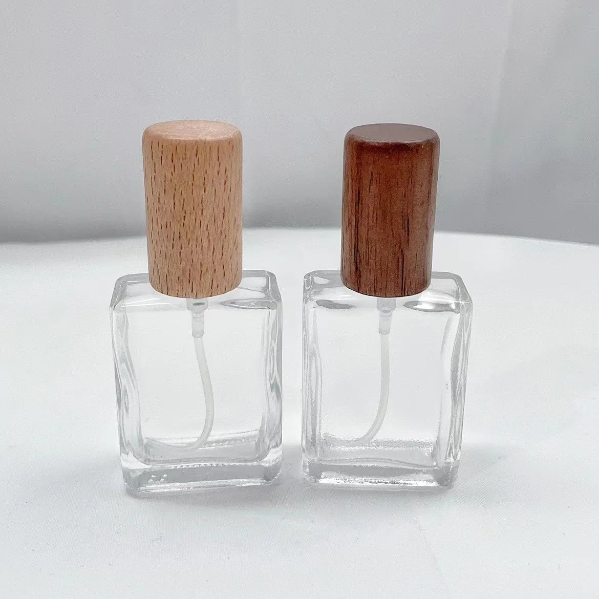 In Stock Luxury 15ml Clear Empty Portable Flat Square Glass Perfume Bottle High-end Cosmetic Packaging Pump Sprayer Sealing Type