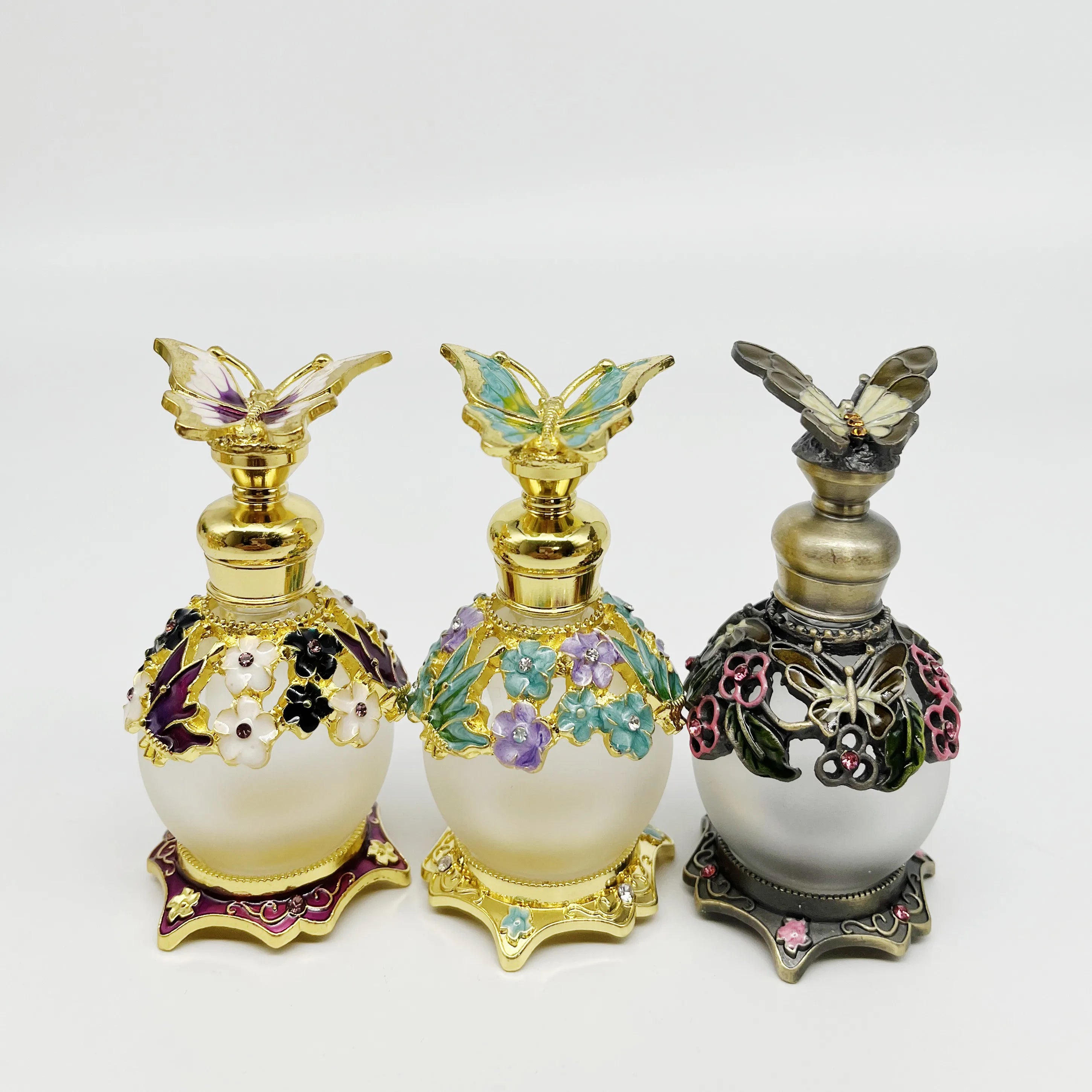 18ml 30ml Vintage Metal Glass Perfume Dragonflies Butterflies Bottle with Essential Oil Drop Bottle Spray Pump Perfume Bottle