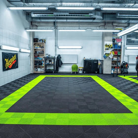 Free Design Removable Interlocking PVC Garage Floor Tiles Click Vinyl Flooring for Car Wash Villa Graphic Design Available