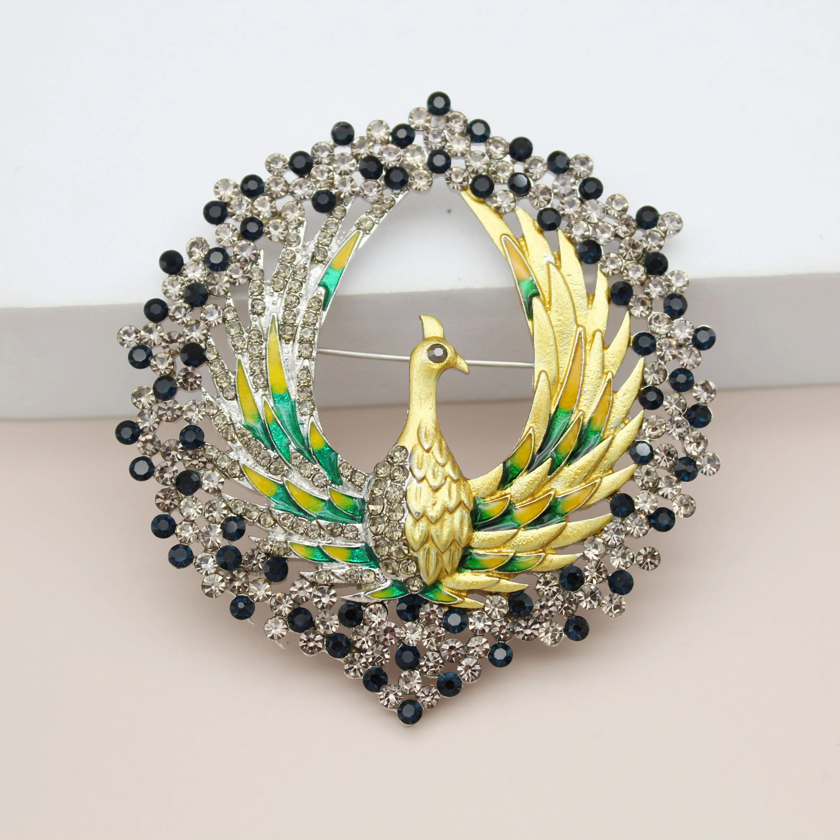 Jachon Brooch Ladies Enamel Pin New Vintage Alloy Diamond Crystal Peacock Brooch