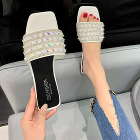 Diamond Rivet Shiny slippers Flat Sandals 688