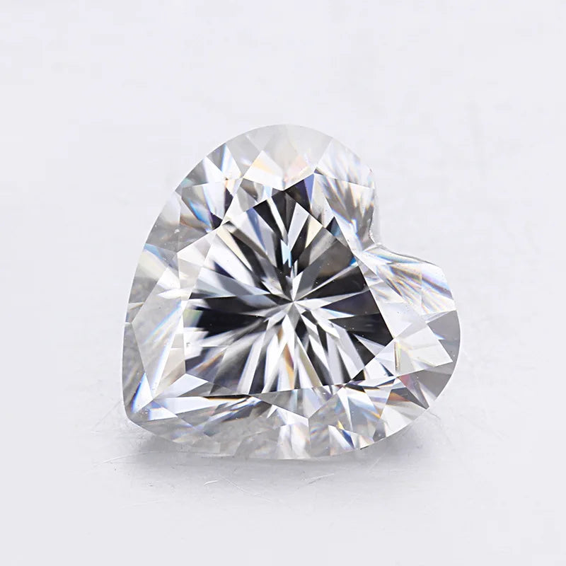 Fancy Shape Synthetic Moissanite Diamond 1 Carat DEF Color VVS Excellent Heart Cut Loose Gemstone Moissanite