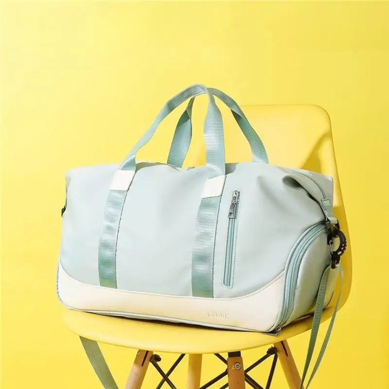 Custom Logo 2024 Stylish Large Volume Sports Travel Duffel Bag with Large Capacity New Feature Design
