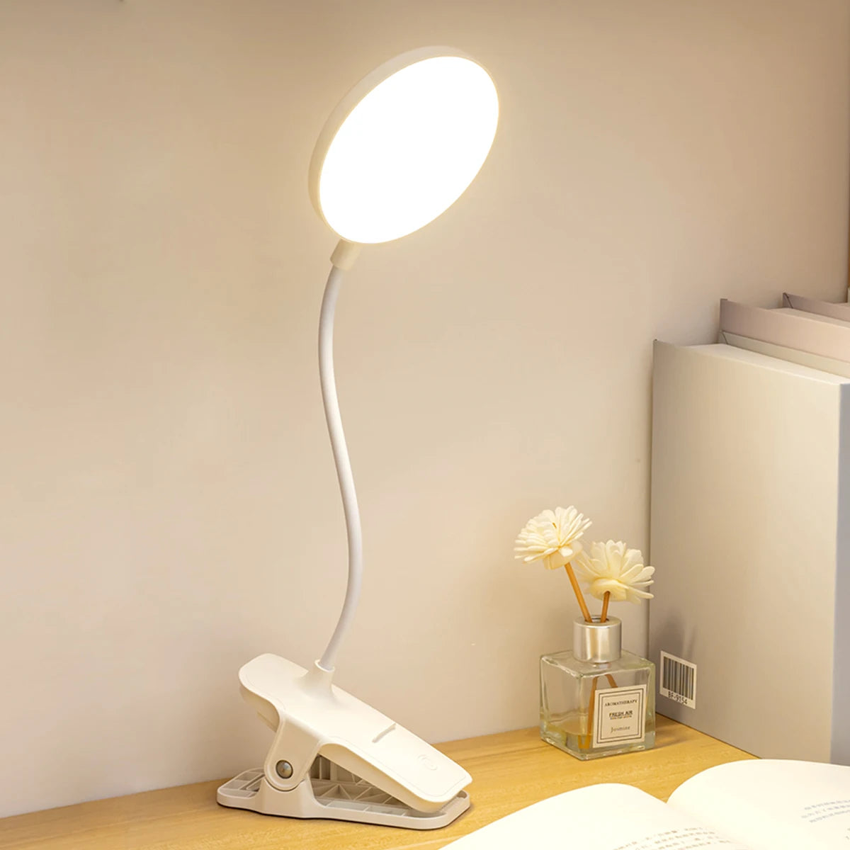 LED Clip Reading Book Light Usb Charging Clamp Lamp with Flexible Neck Rechargeable Table Lamp