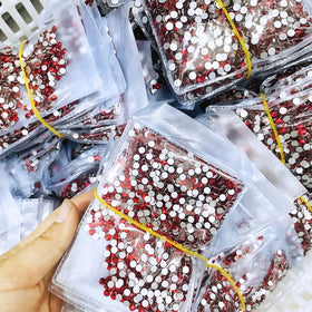 Yantuo Crystal Stone Glass Rhinestone Lt.siam Flat Back Non Hotfix Rhinestone for Nail Art Decoration
