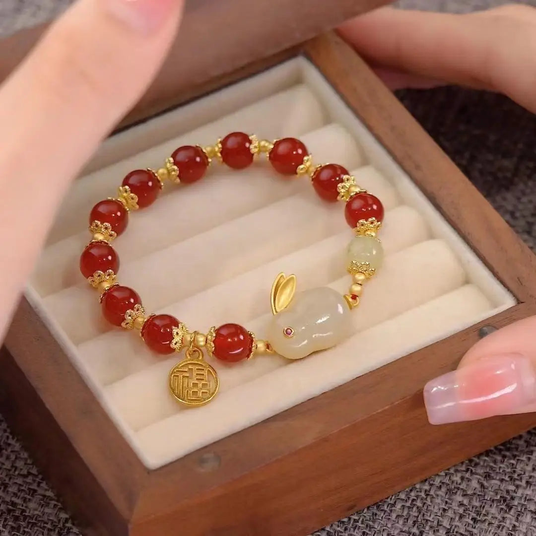 Trendy Artificial Jewelry Charm Lucky Red Onyx Jade Rabbit String Chinese New Year Rabbit Bracelet Ladies