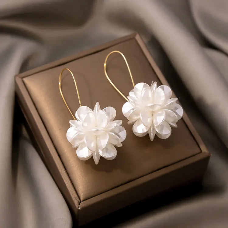 SC Personalized Korean Long Flower Ball Drop Ear Hook Earrings Bridesmaid Shiny Luxury White Acrylic Petal Earrings Women