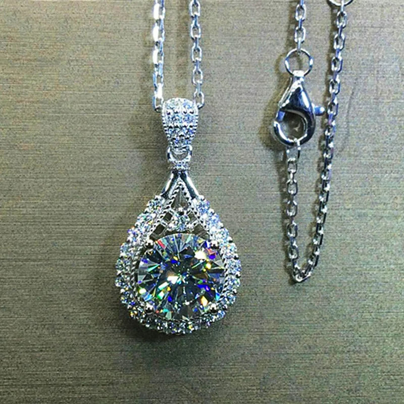 Huitan 18 Inches Clavicle Link Chain Silver Plated Waterdrop Simulate Round Diamond Moissanite 3A Zircon Pendant Necklaces Women