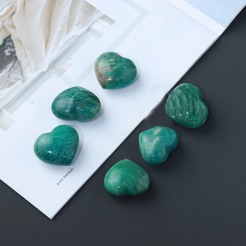Natural Green Aventurine Heart Love Chakra Reiki Balancing Carved Palm Worry Stone