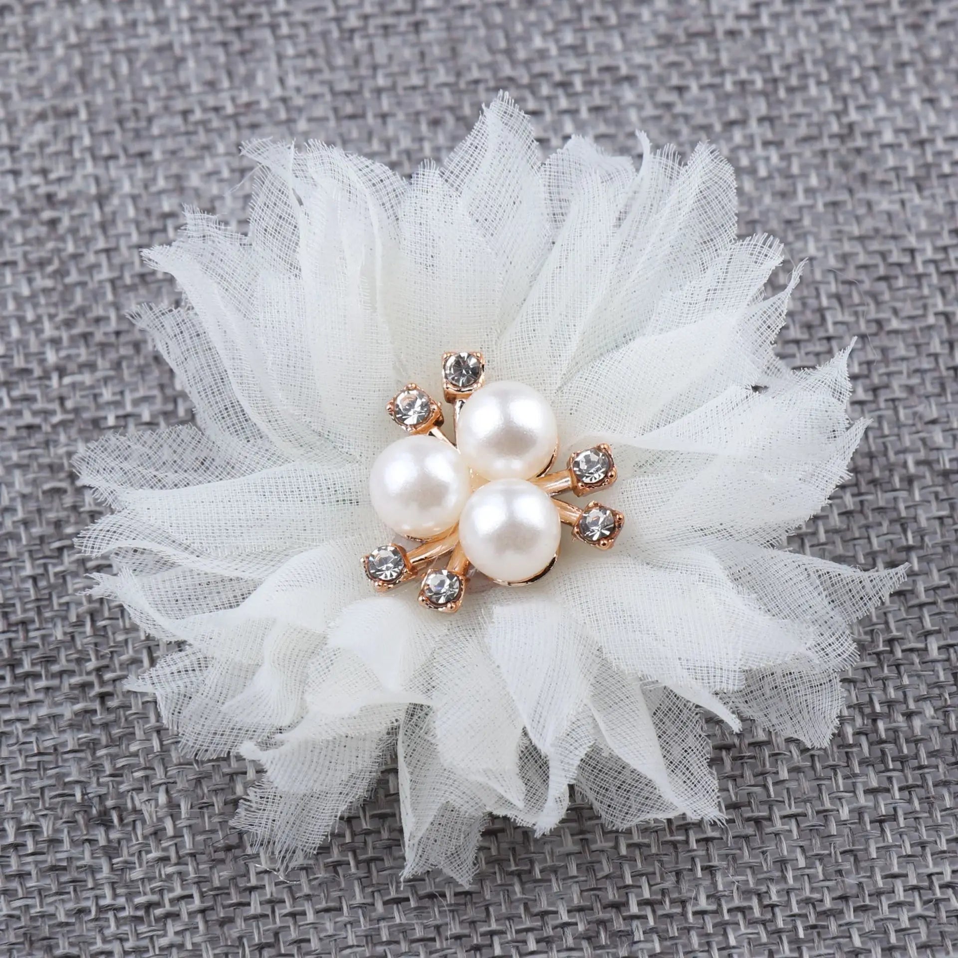 6.5cm Fashion Ruffled Metallic Fabric Flowers With Pearls for Hair Clip Lovely Flora Flower for Shoes Apparel Headwear