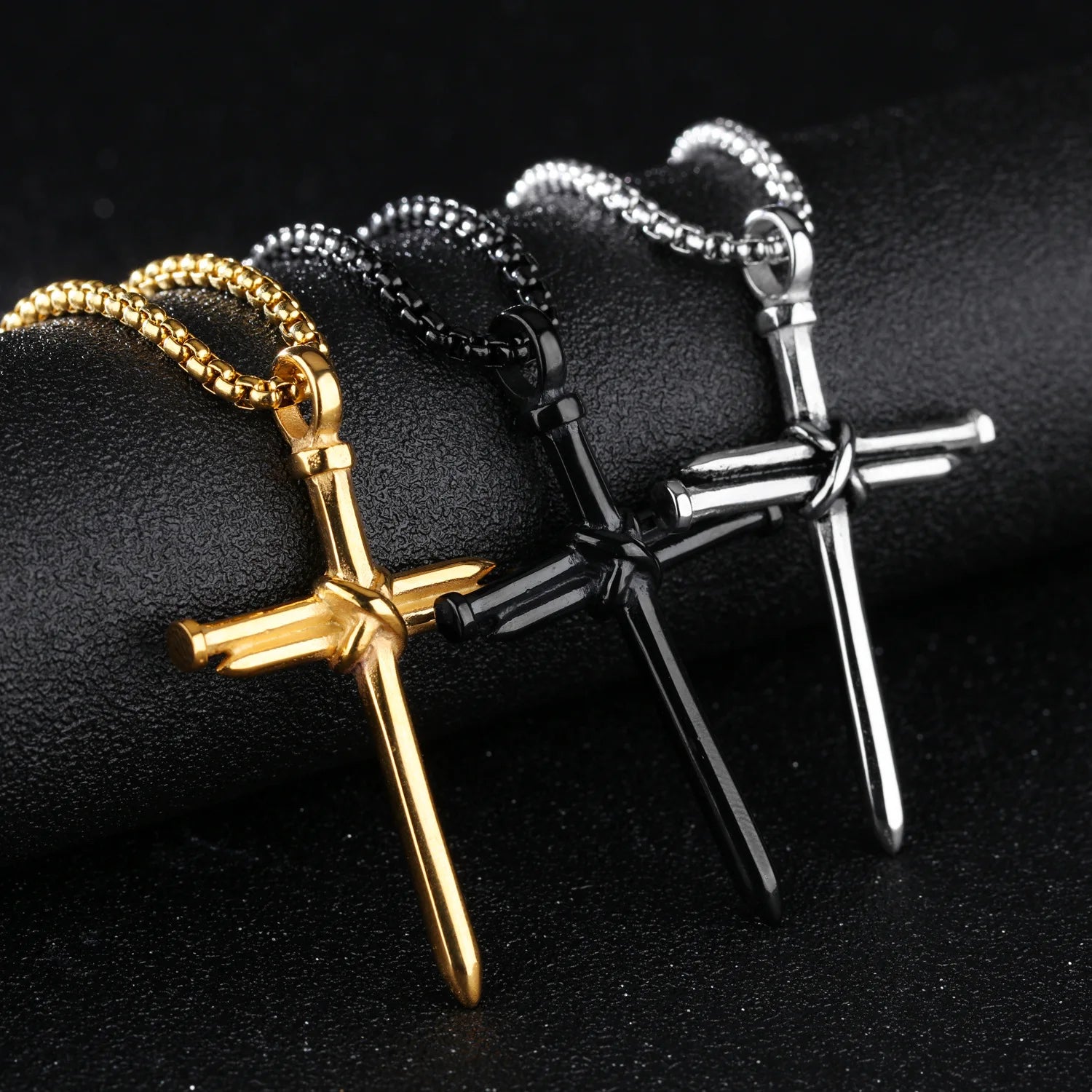 Wholesale Non Tarnish Gold Silver Black Nail Cross Pendant Necklaces for Women and Men