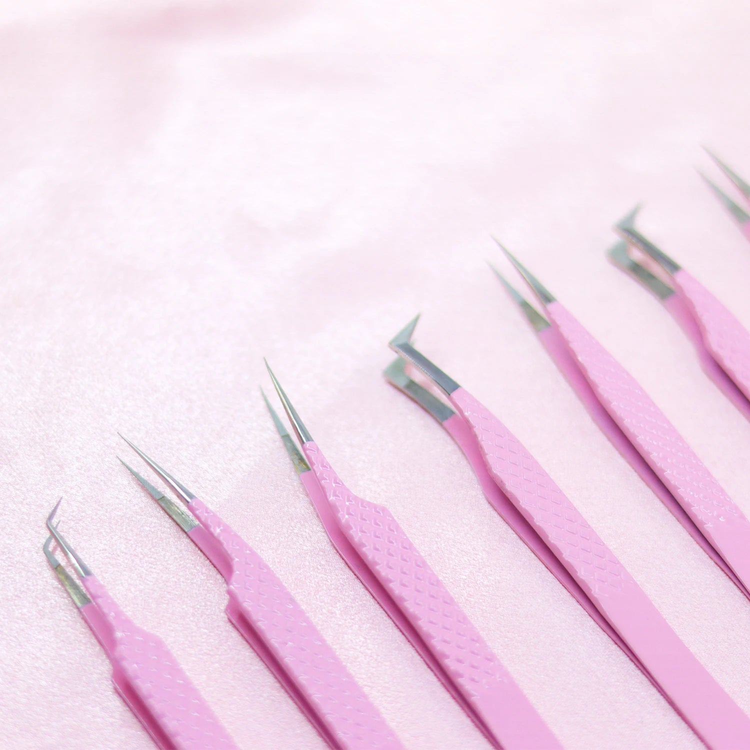 Pink Eyelash Tweezers With Heart Handle Lash Extension Tweezers With Heart Fiber Nano Grip Fiber Tip Lash Tweezers
