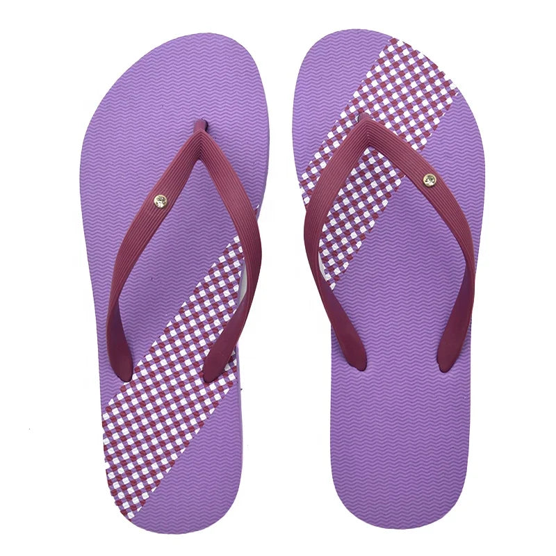 Lightweight PVC Strap and PE Outsole Flip Flop Anti-Slip Outdoor Slippers for Summer Spring Autumn Seasons