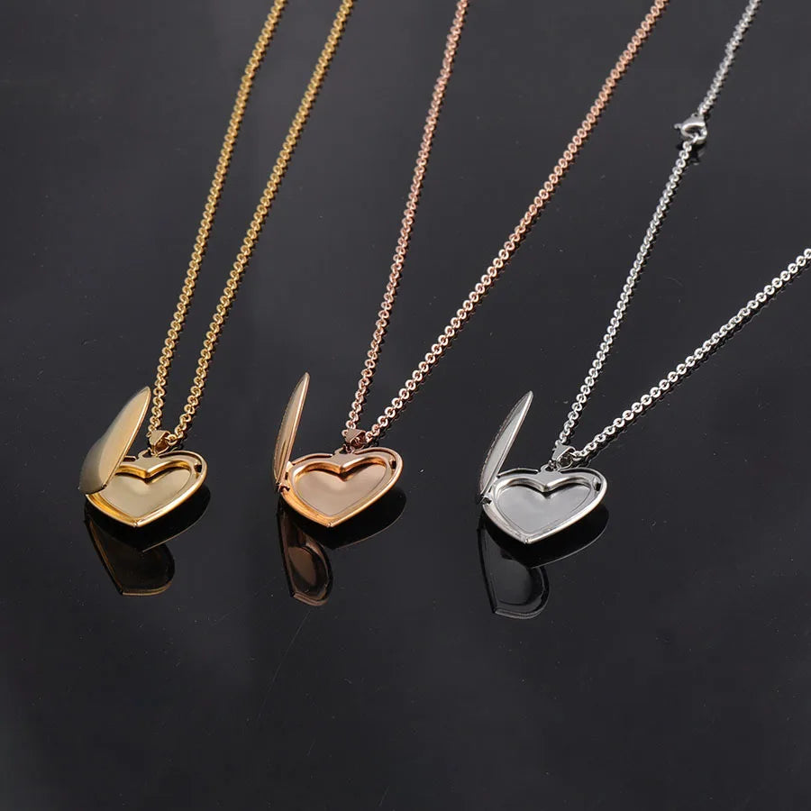 Minimalist Vintage Pendant Necklace for Women 18K Gold Love Heart Locket Christian Jewelry Made of Stainless Steel