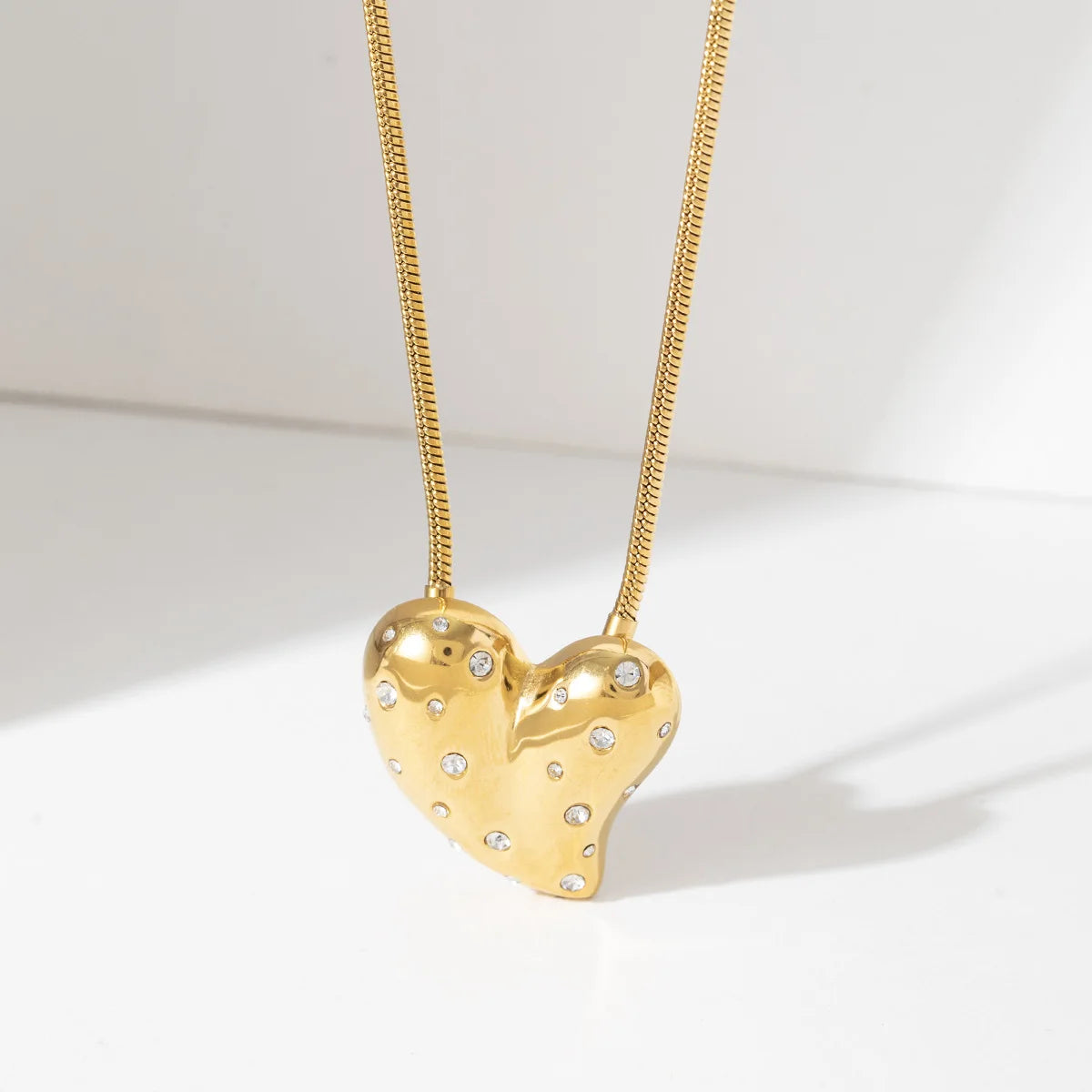 Fashion Trendy 18K Gold Clear Cubic Zircon Stainless Steel Jewelry Heart Love Pendant Necklace